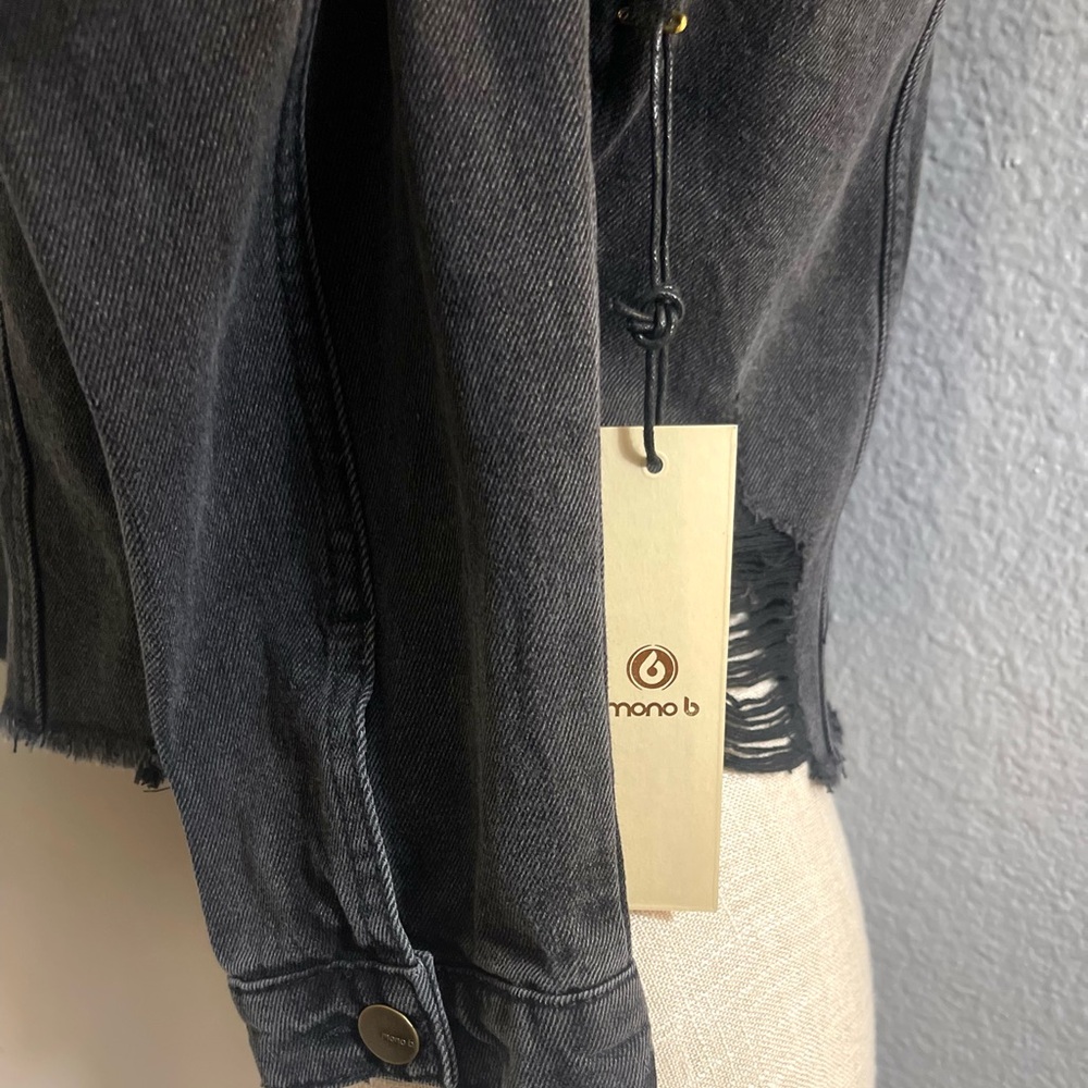 Womens Forever 21 Distressed cropped Denim Jacket - Picture 7 of 8